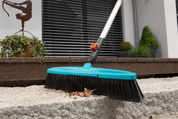cs-garden broom