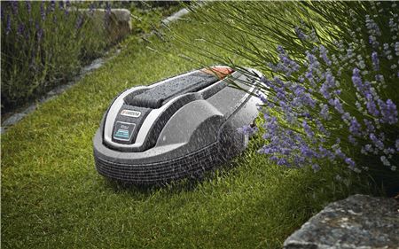 Robotic lawn mower R80LI Gardena